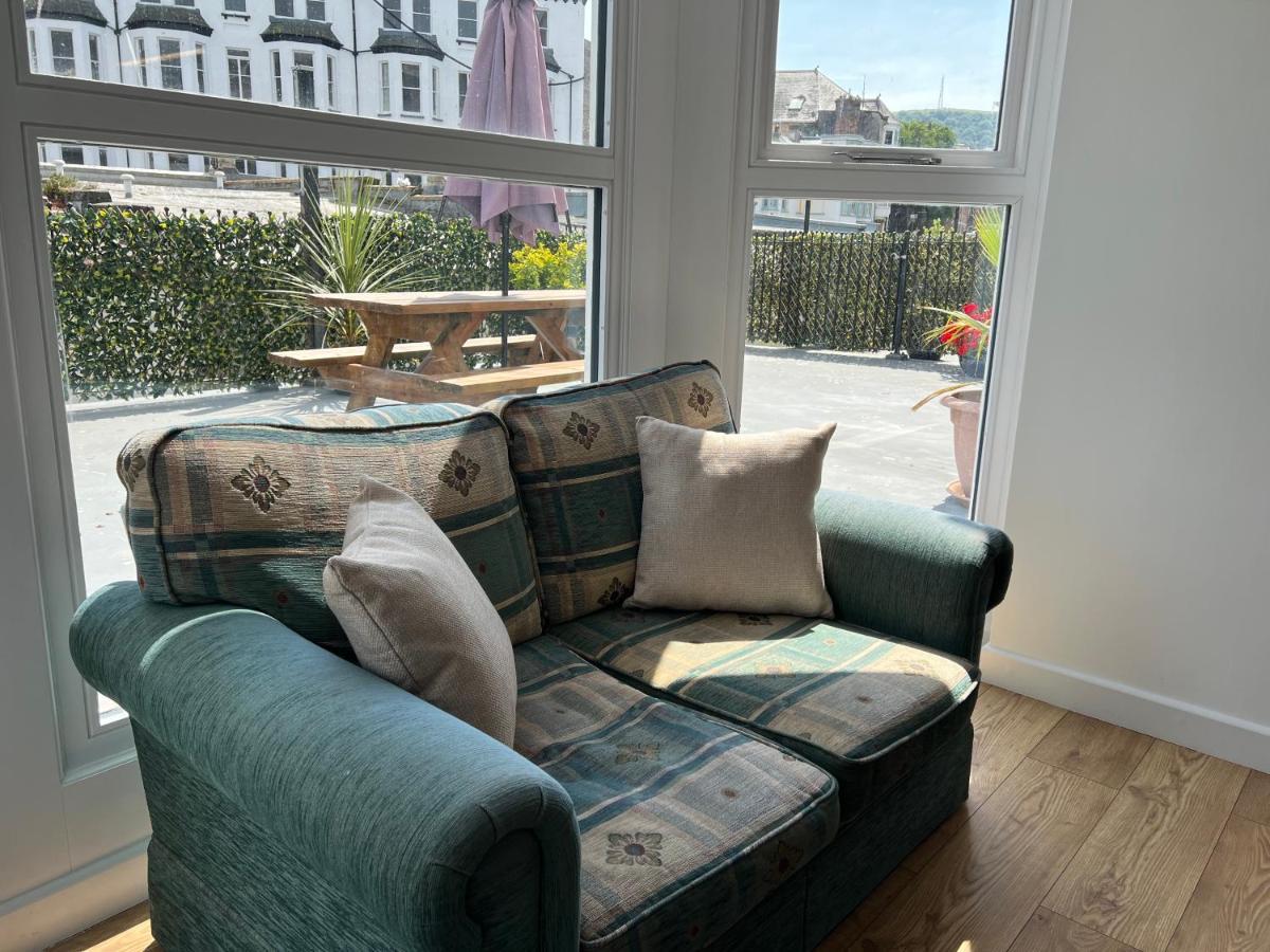 Beautiful Apartment,No 1, With Parking 일프러컴 외부 사진